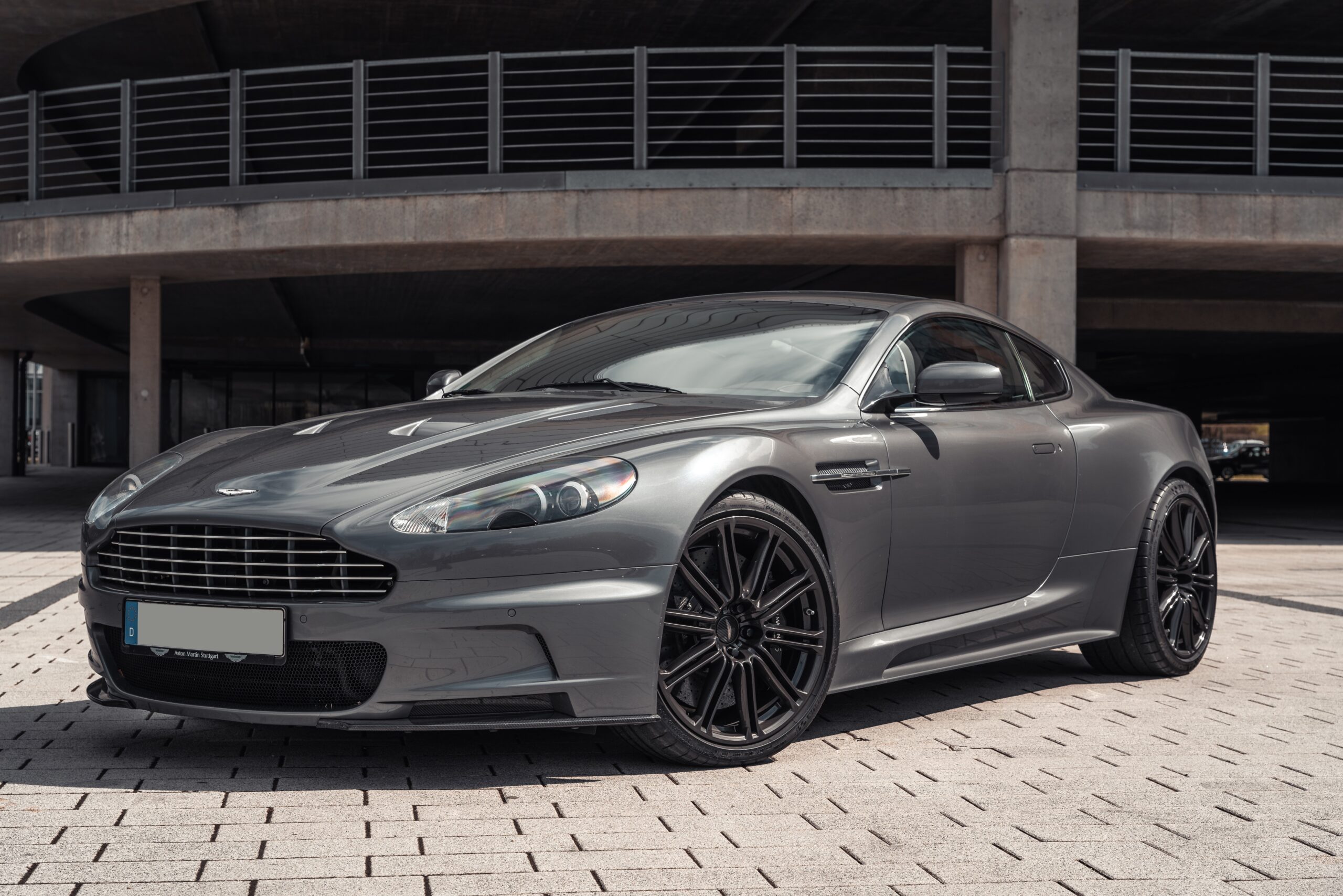 Imponér folk omkring dig med en Aston Martin