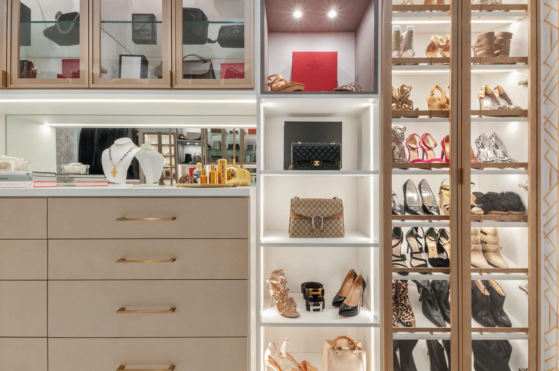 Tips til indretning af et walk-in closet