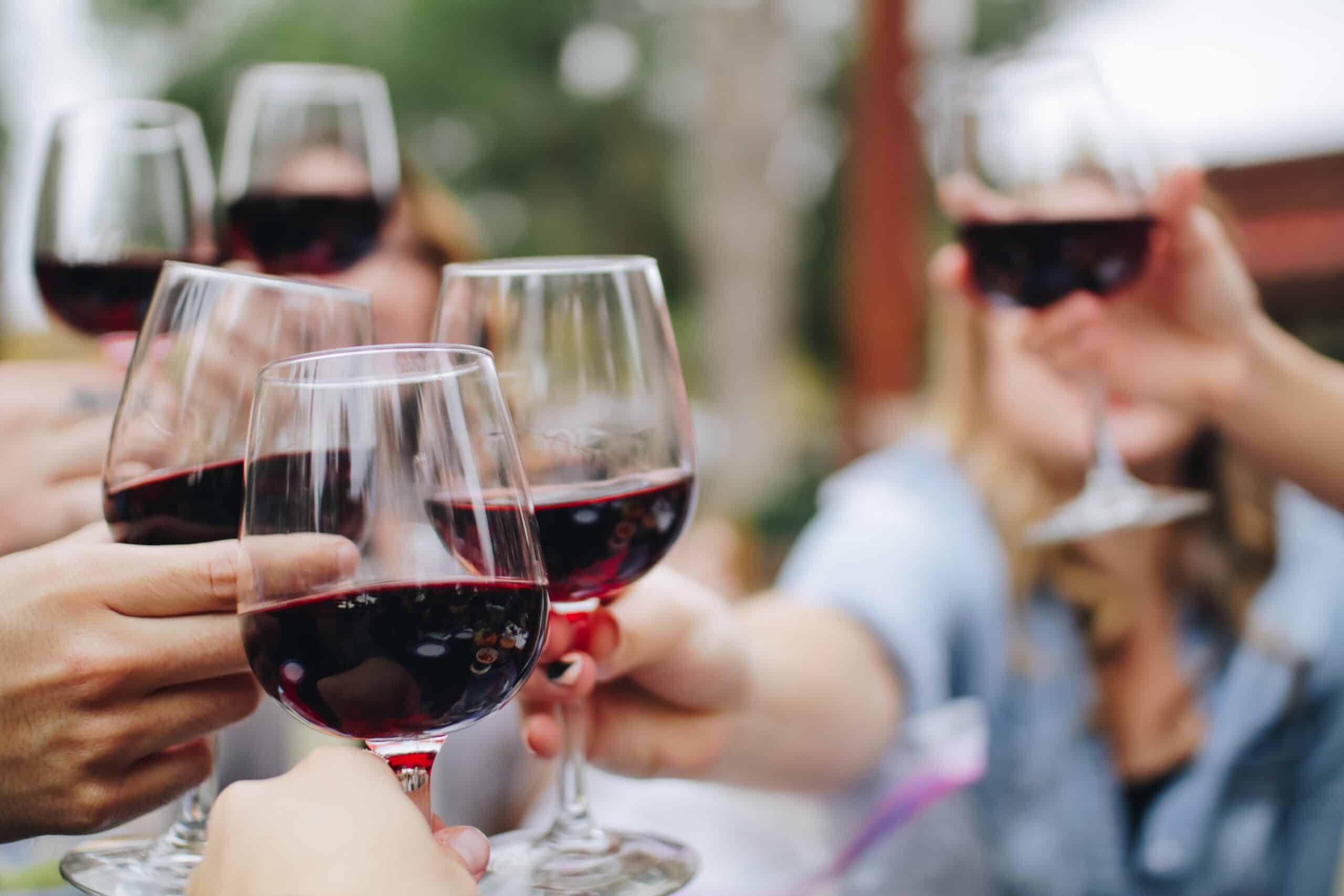 Vælg en god vin til dit middagsselskab